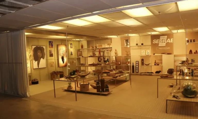 “Espaço Feito à Mão leva artesanato à 31ª edição da Casacor Brasília” pode ser alterado para “Área Artesanal apresenta artesanato na 31ª edição da Casacor Brasília”